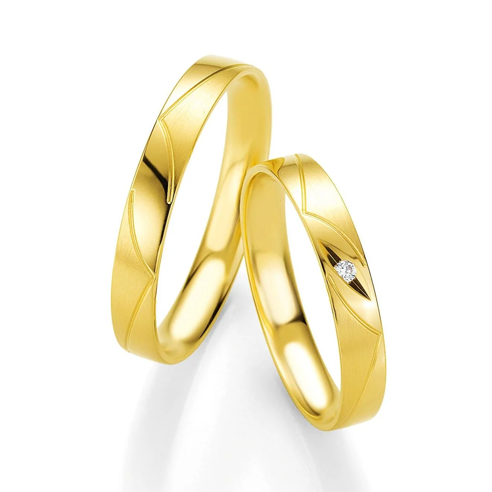 Eheringe Basic Light 2 von Breuning - 18K/14K/9K Gold, 0.020 ct Diamant